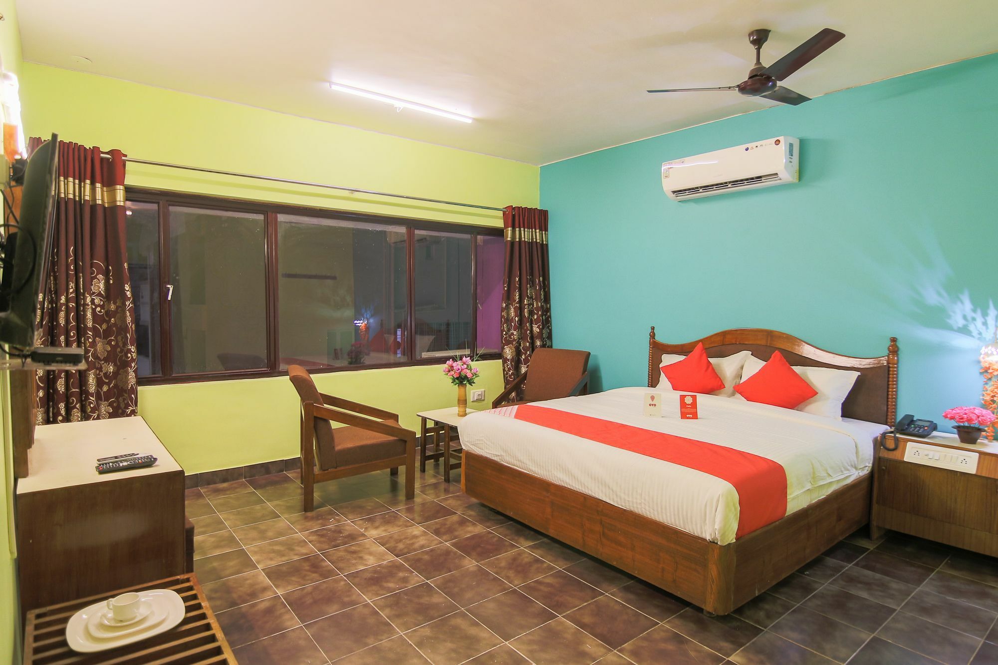 Oyo 10709 Hotel Sbt Visakhapatnam Exterior photo